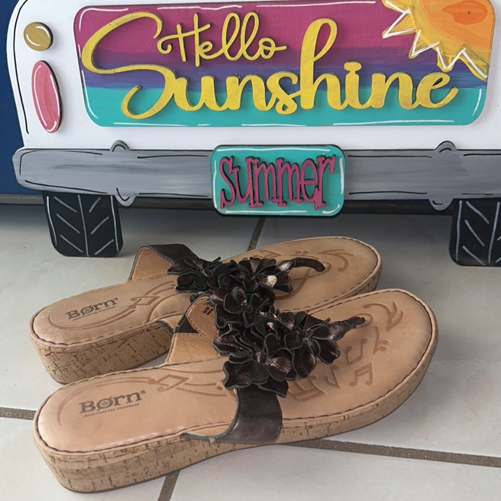 BORN LEATHER SANDALS🤎Slip On Thong Flip-Flop Style🌻Bronze Brown Size 10 - Picture 6 of 14